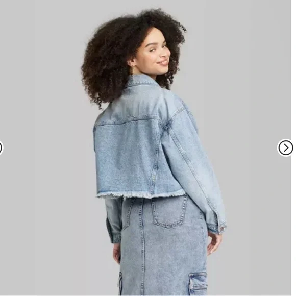 Women’s Wild Fable cropped denim trucker jacket Jean jacket - Picture 2 of 8
